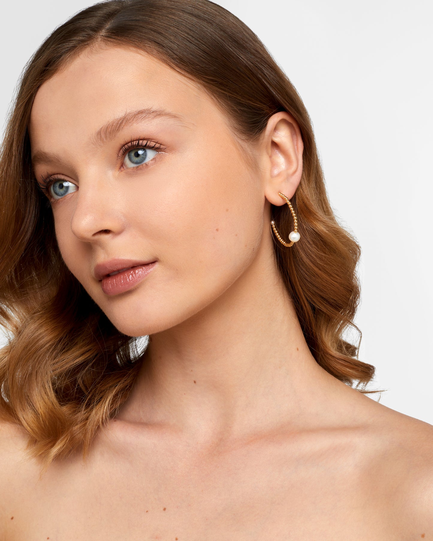 
                  
                    Bolina Center Pearl Large Bead Hoops
                  
                